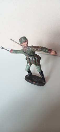 Soldat mit handgranate - handgranate, vor