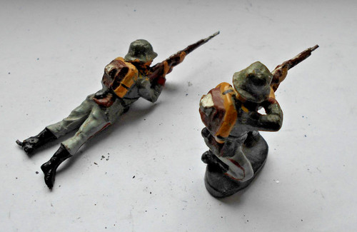 Soldaten liegend hockend - soldaten,, liegend/hockend
